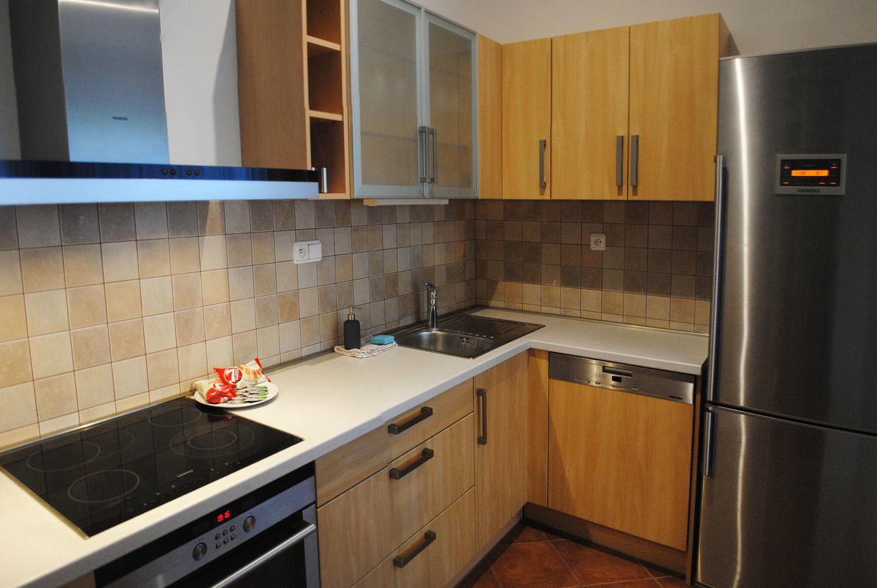 Apartment Centrum + Parking Olomouc Buitenkant foto
